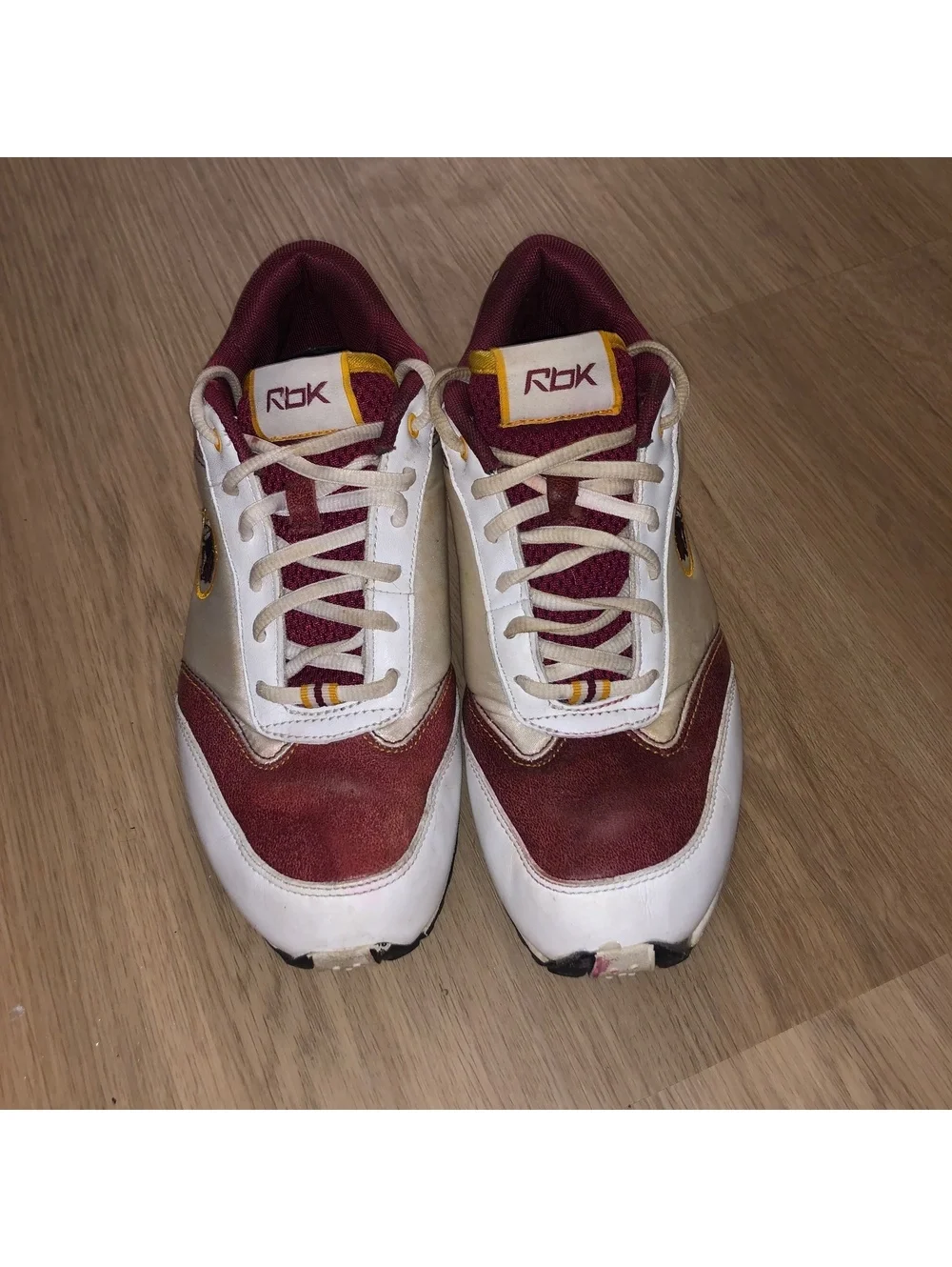 REEBOK WASHINGTON REDSKINS COMMANDERS RB 507 VINTAGE SHOES MENS SZ 7.5 WOMENS 9